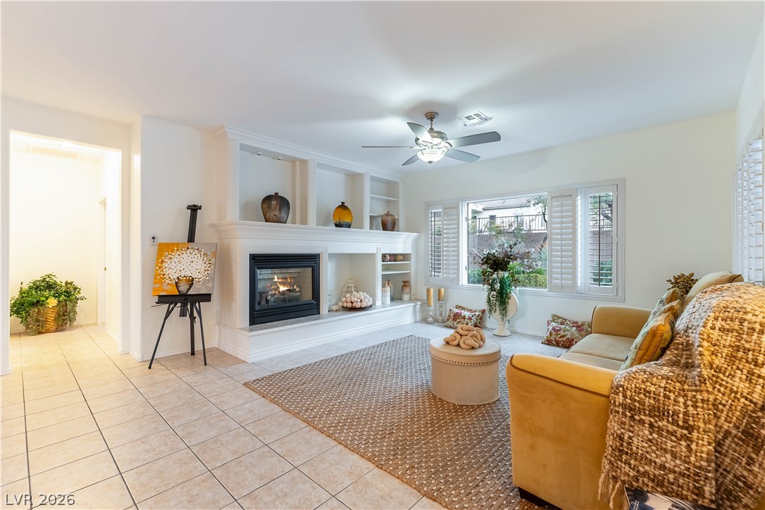 Photo 4 of 2557 Shellsburg Avenue