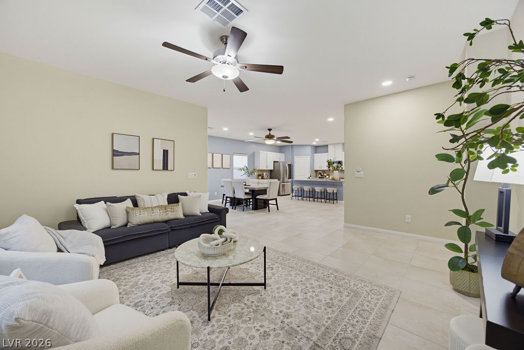 Photo 8 of 65, 7929 Mazarine Street