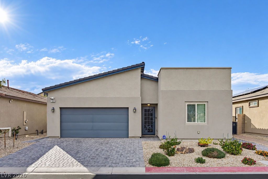 Photo 16 of 65, 7929 Mazarine Street