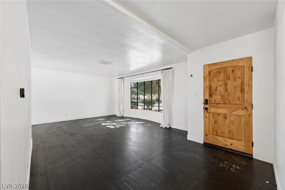 Photo 4 of 1431 Griffith Avenue