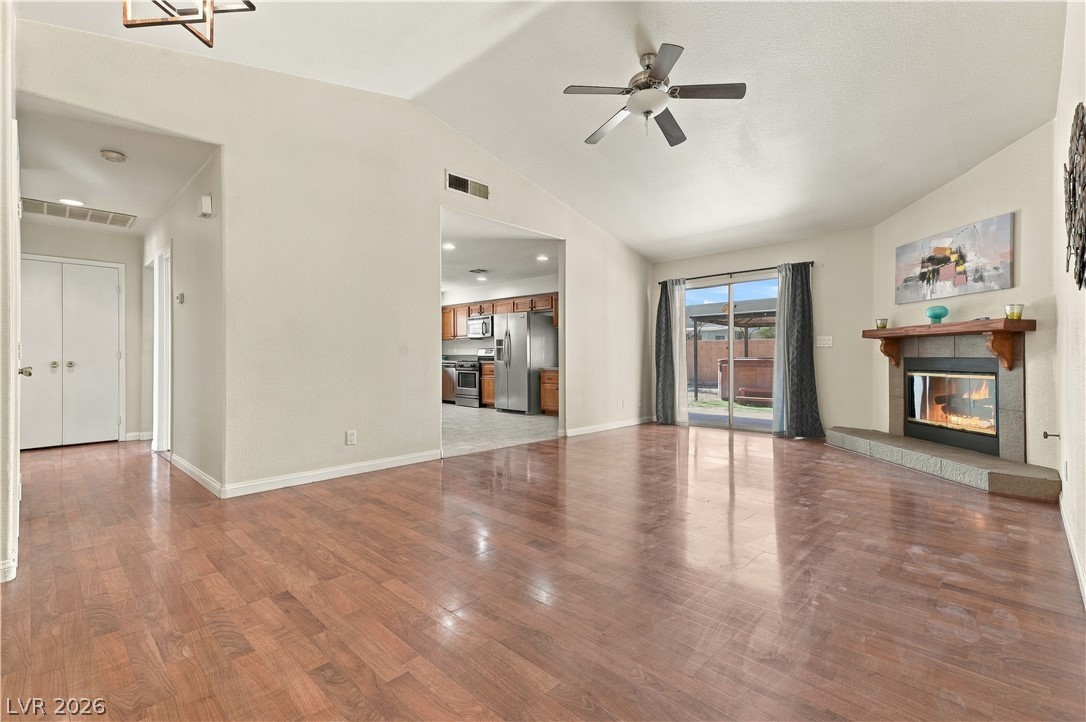 Photo 5 of 4935 Crystal Breeze Lane