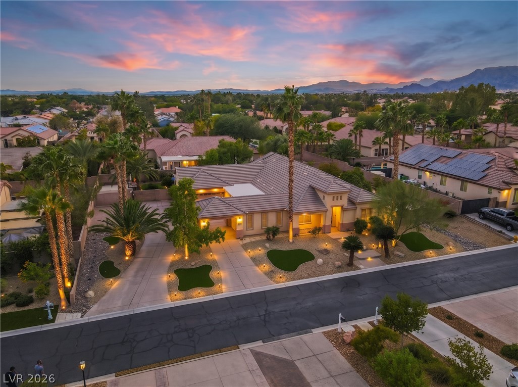 7301 Lake Farm Avenue, Las Vegas
