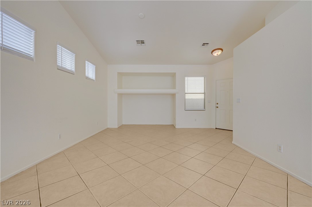 Photo 6 of 32, 529 Coastal Dreams Avenue