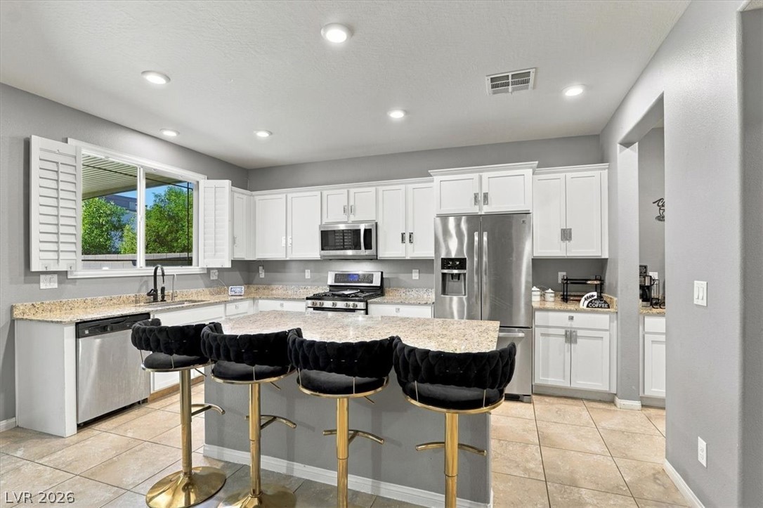 Photo 4 of 7653 Rosebark Cliffs Street