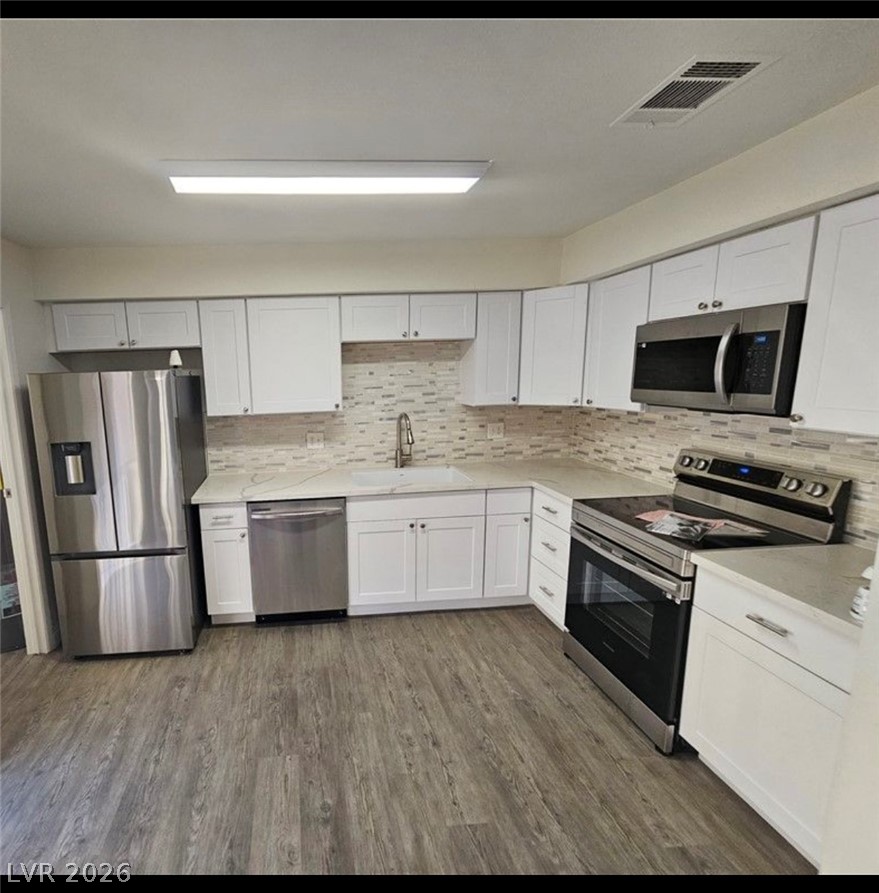 Photo 6 of 25, 718 Fernwood Lane