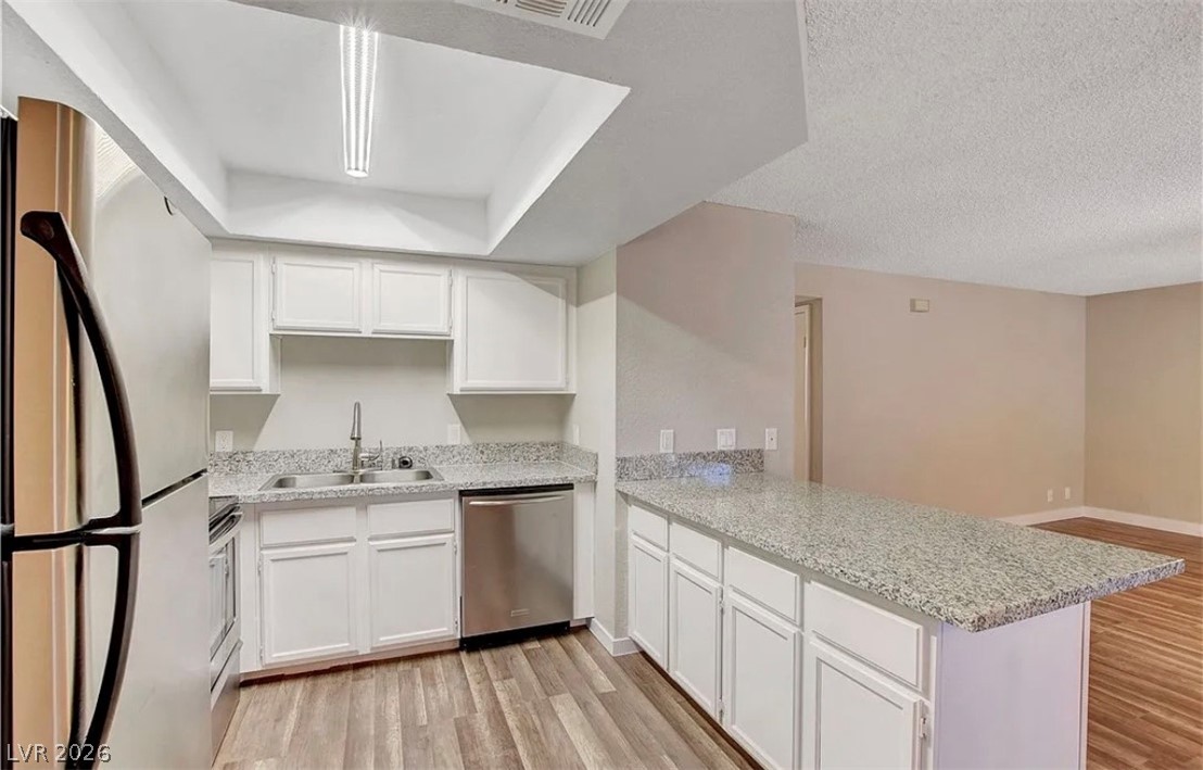 Photo 6 of 17, 7952 Diamond Rock Way #201