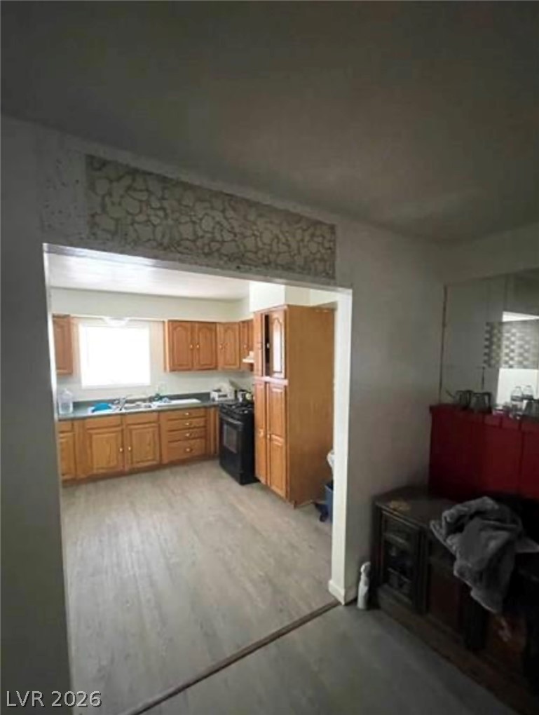 Photo 10 of 42, 2100 Dogwood Avenue