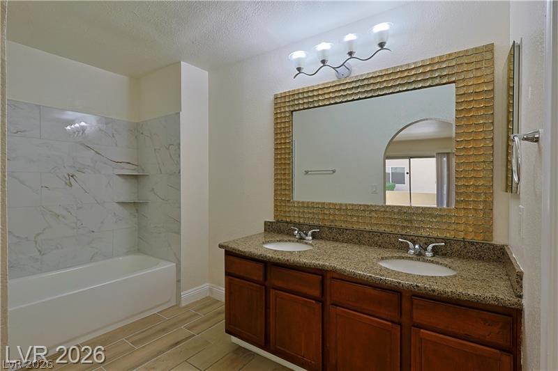 Photo 13 of 20, 1856 N Decatur Boulevard #101