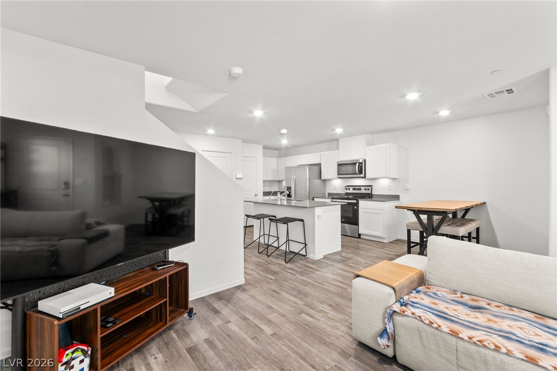 Photo 2 of 4924 Fern Mesa Avenue