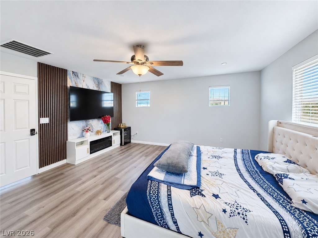 Photo 5 of 1036 Huckburn Avenue