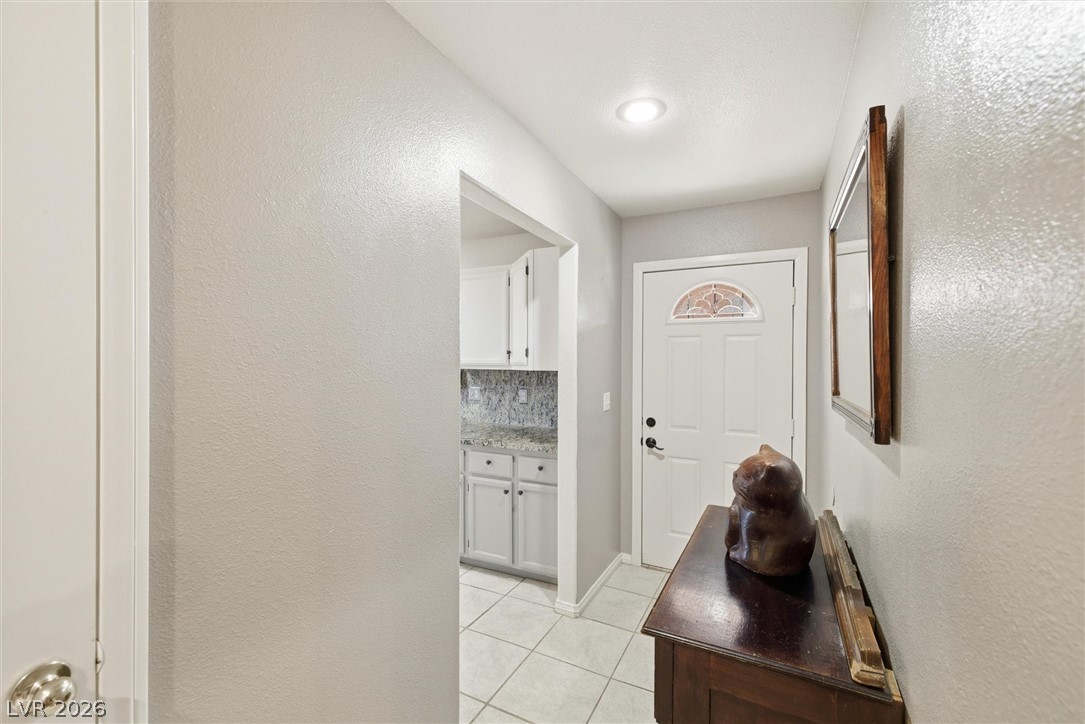 Photo 7 of 46, 2310 S Turtle Street