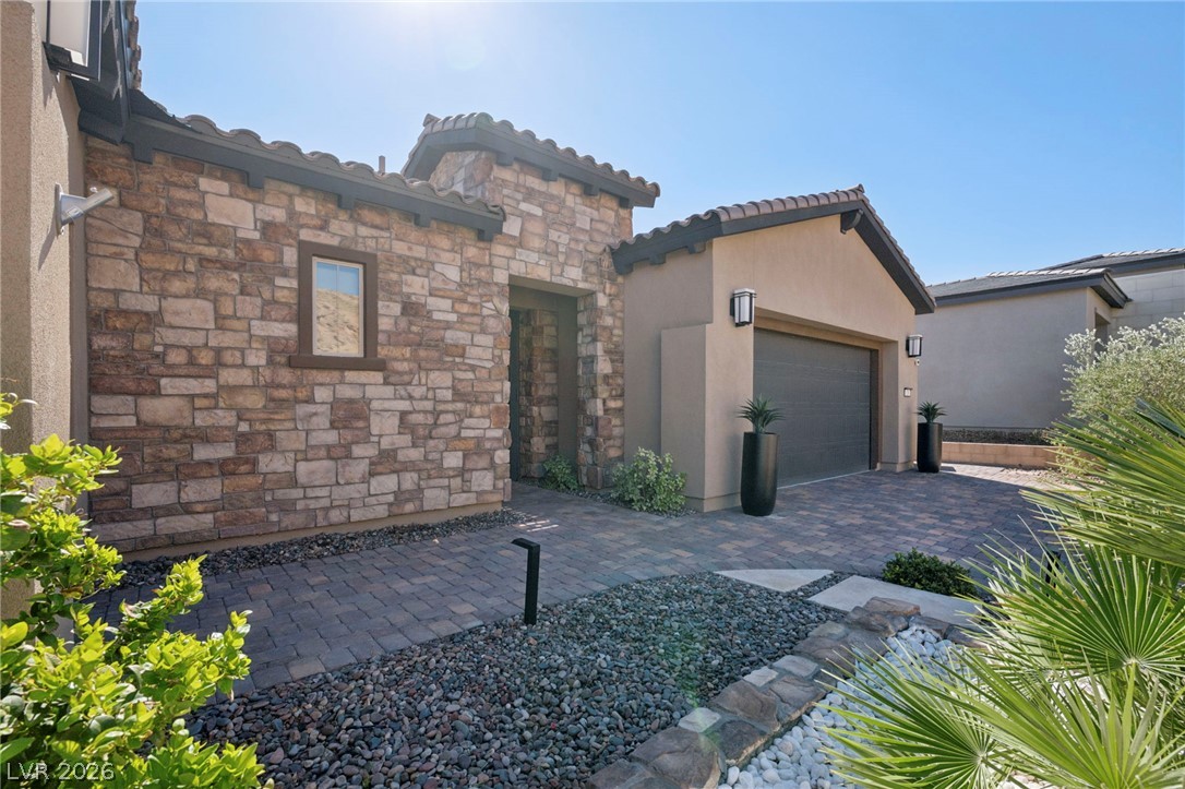 Photo 12 of 96, 128 Mirage View Drive