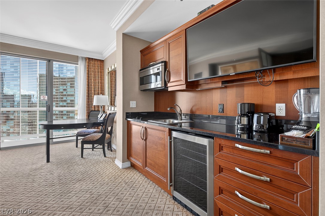 Photo 10 of 42, 125 E Harmon Avenue #1715