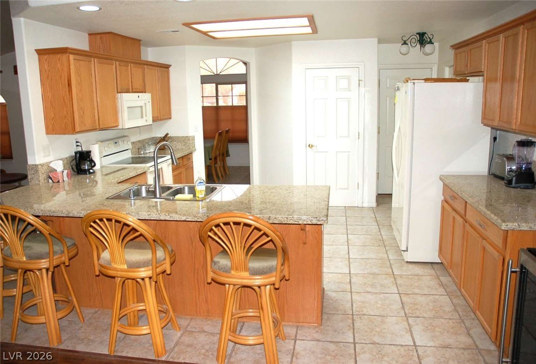 Photo 8 of 26, 1920 S Vineyard Drive