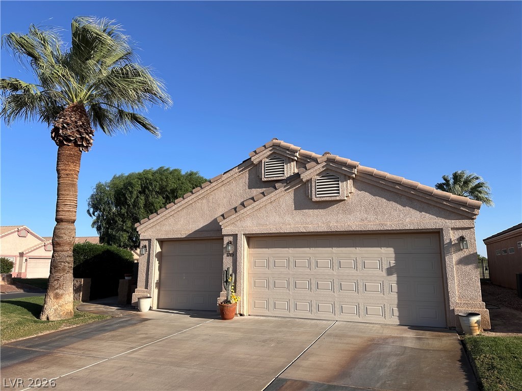 Photo 2 of 1245 Golf Club Drive
