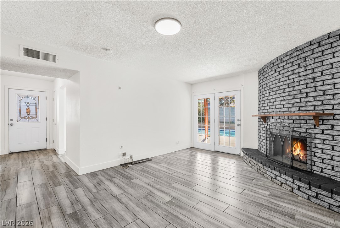 Photo 9 of 49, 4671 Marnell Drive