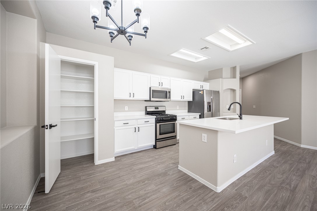 Photo 7 of 21, 7617 Eminence Court