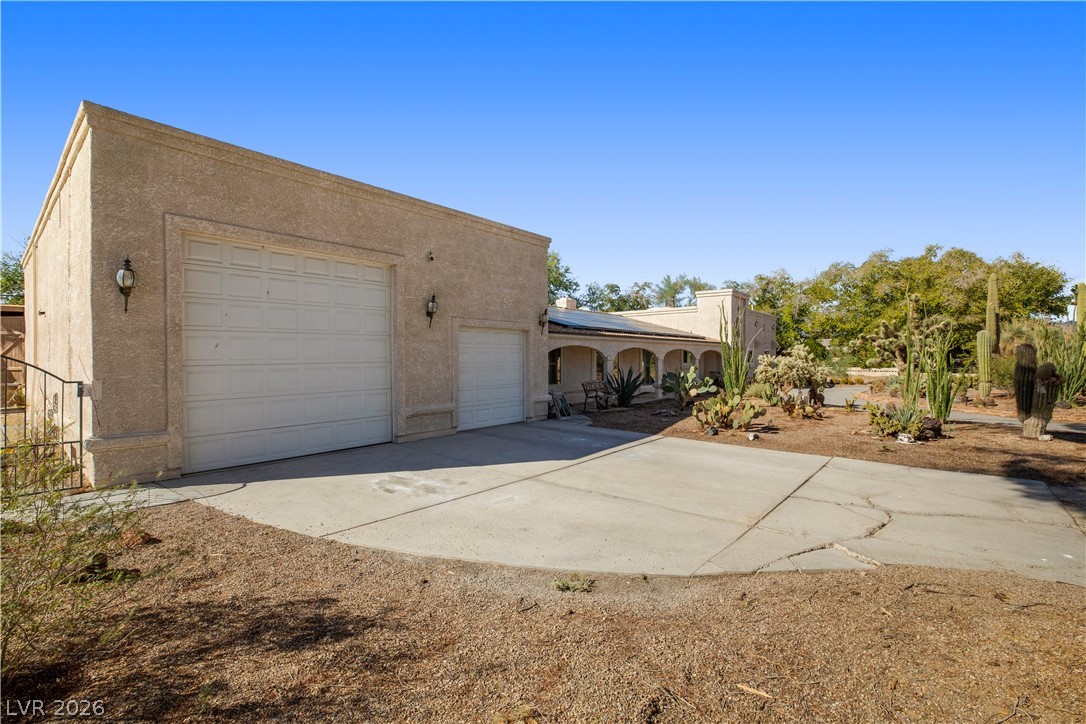 Photo 4 of 1823 Valley Drive
