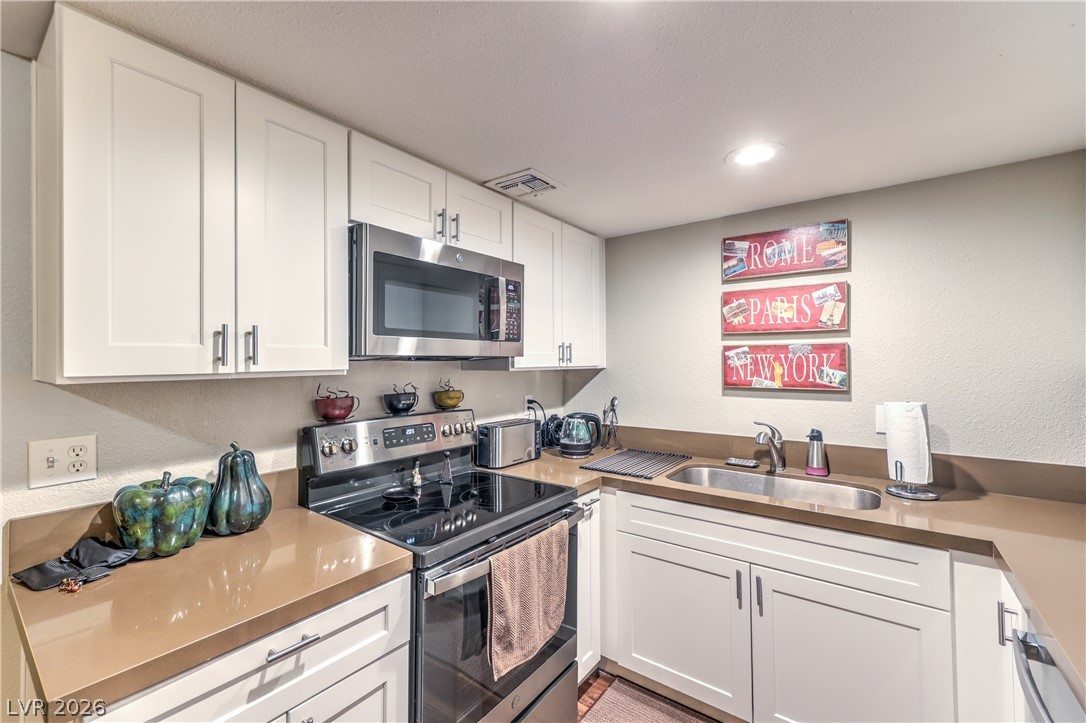 Photo 2 of 4999 Newport Cove Drive #A