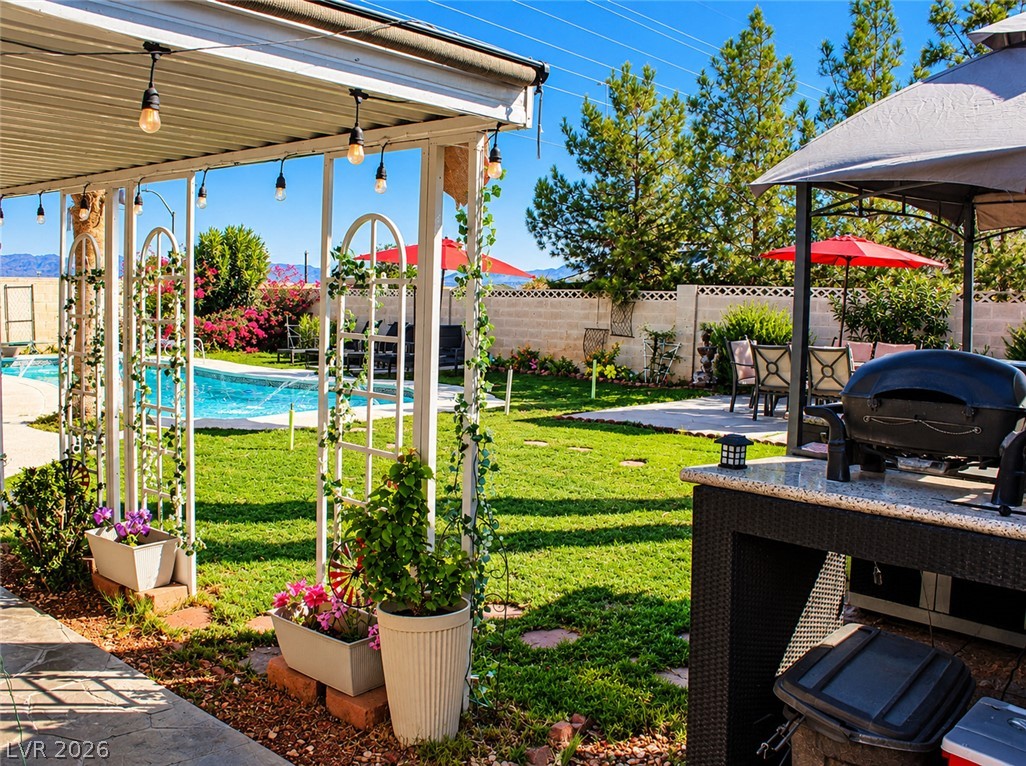 Photo 4 of 4185 Oxnard Circle
