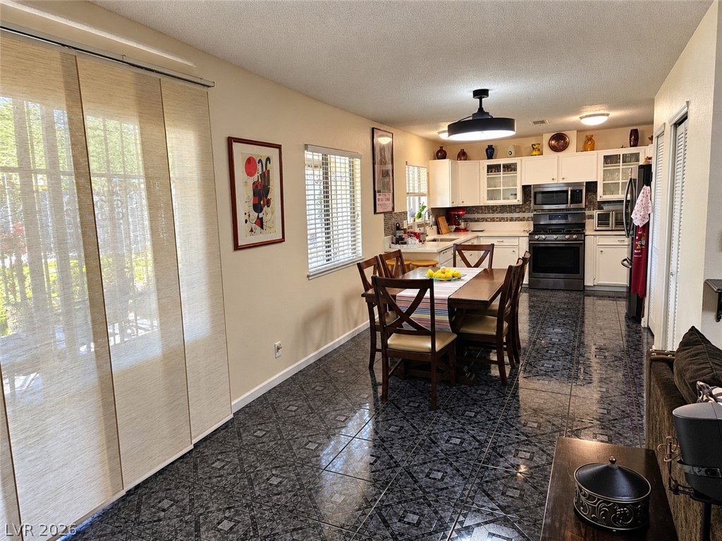 Photo 15 of 24, 4185 Oxnard Circle
