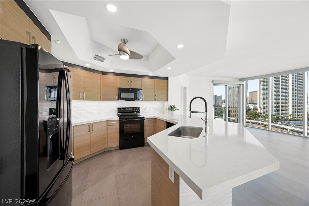 Photo 5 of 322 Karen Avenue #1408