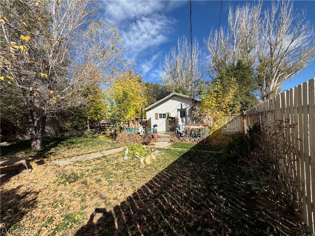 Photo 14 of 15, 319 Nevada Avenue