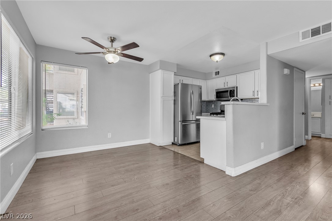 Photo 8 of 26, 3128 Tarpon Drive #102