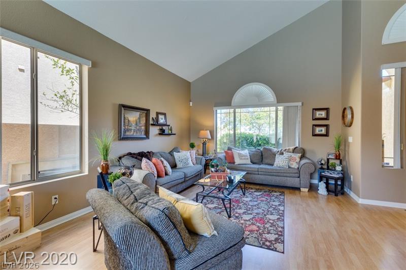 Photo 5 of 813 White Falcon Street