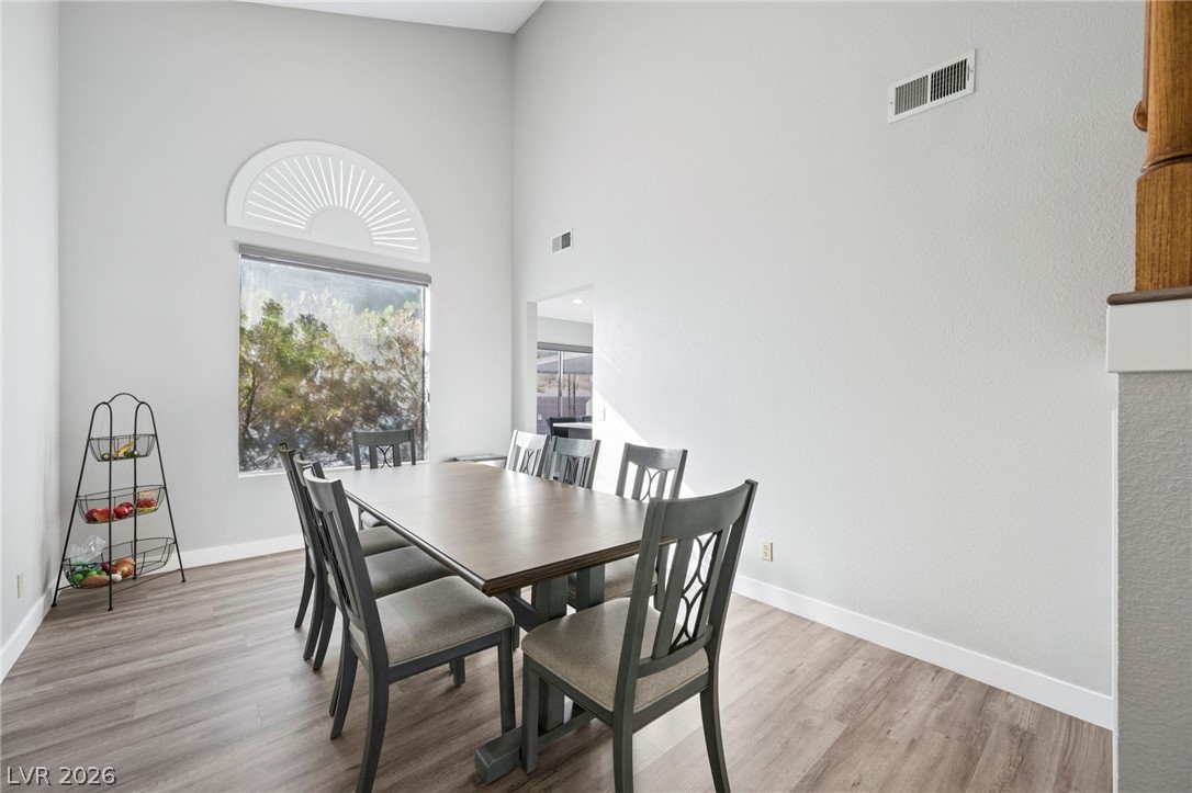 Photo 6 of 33, 2925 Charming Dale Way