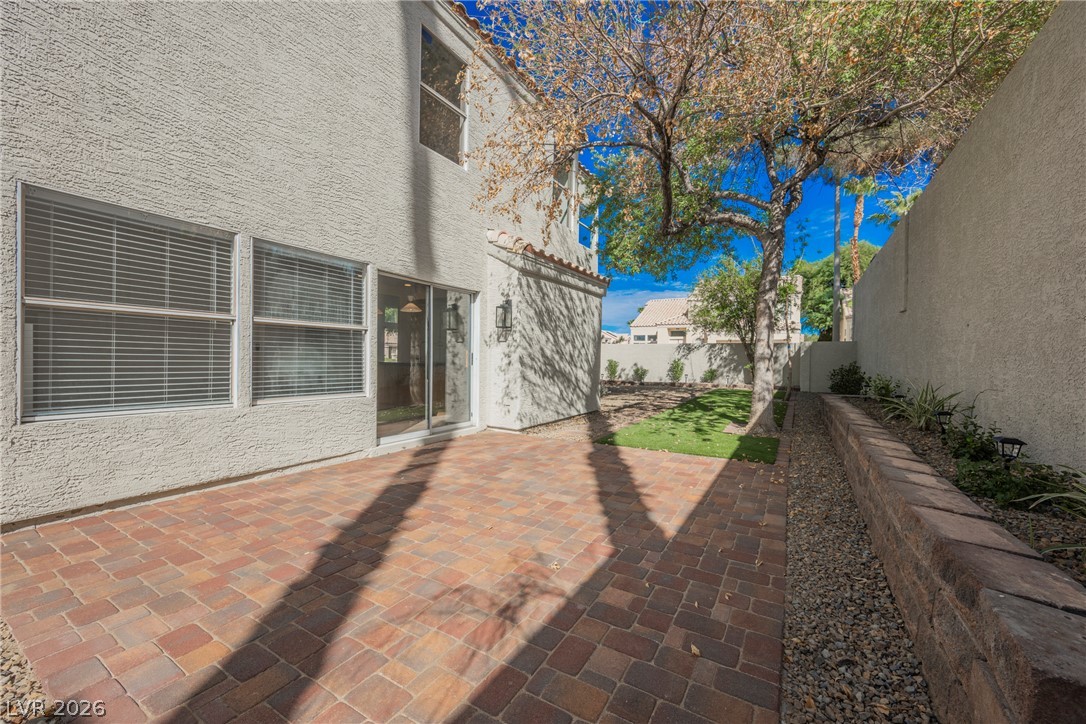 Photo 18 of 21, 2529 Cortina Avenue