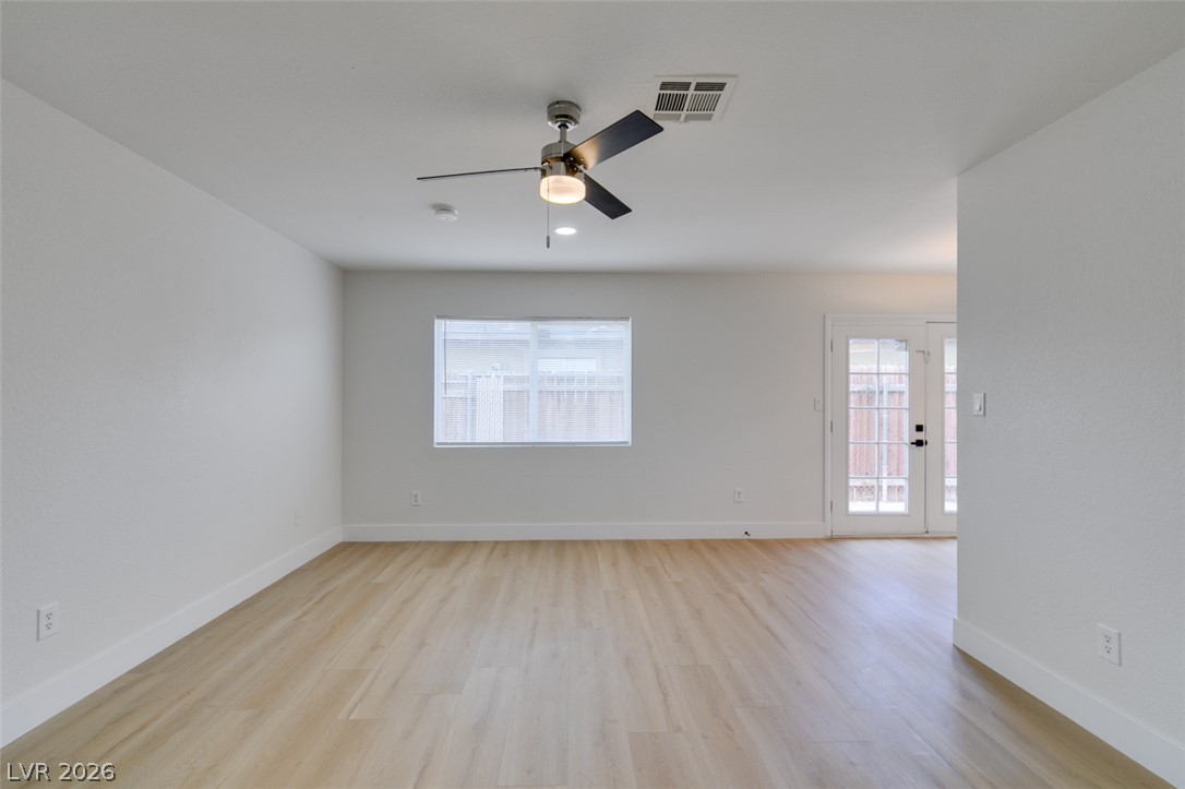 Photo 4 of 3848 E Cartier Avenue