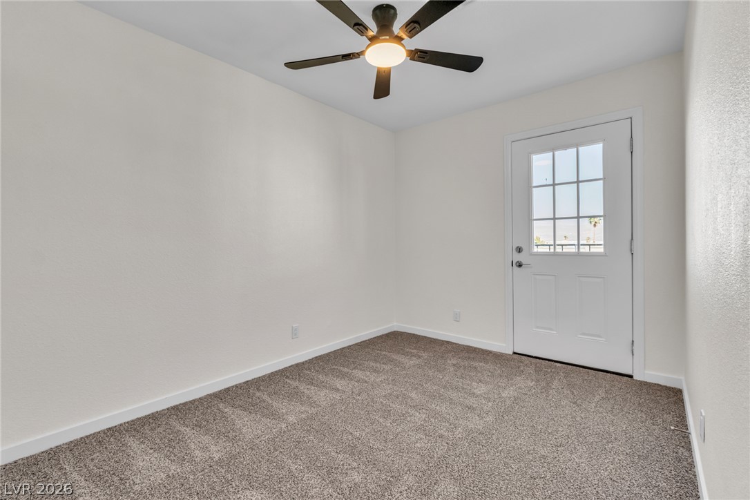 Photo 23 of 35, 7090 Burcot Avenue #B32