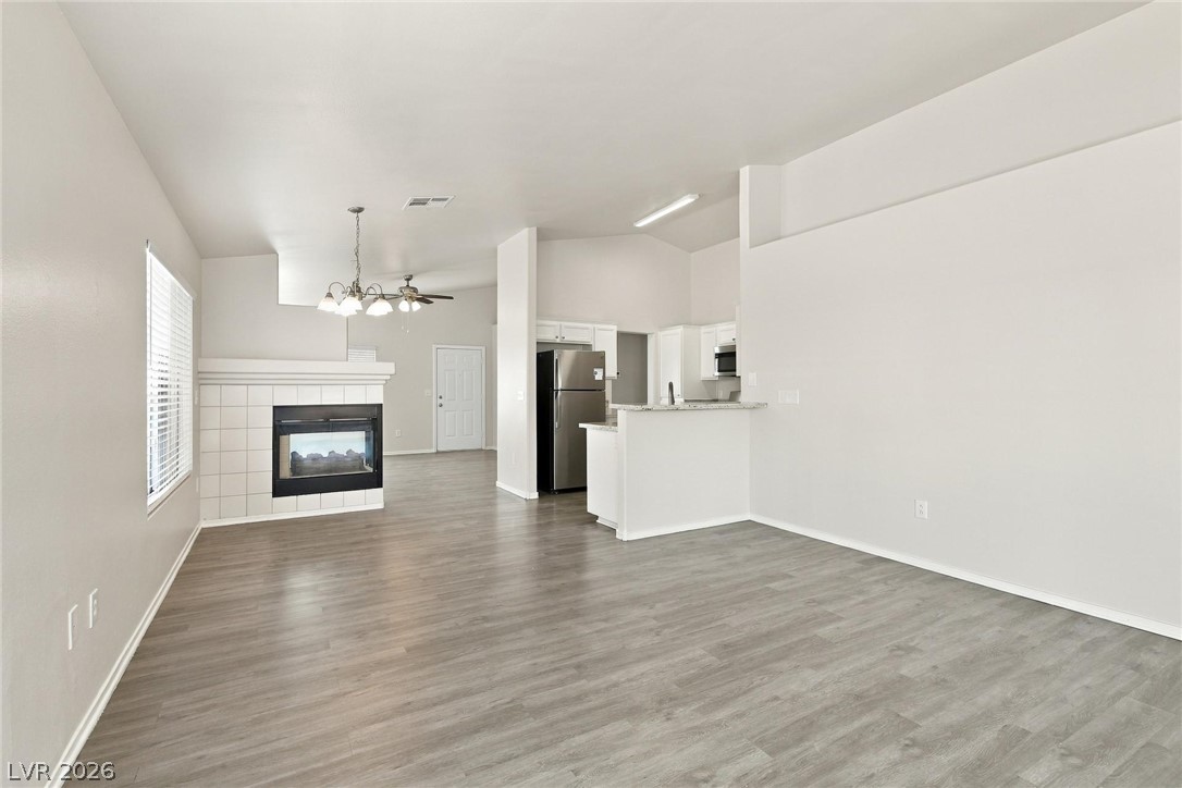 Photo 7 of 26, 136 Zenith Point Avenue