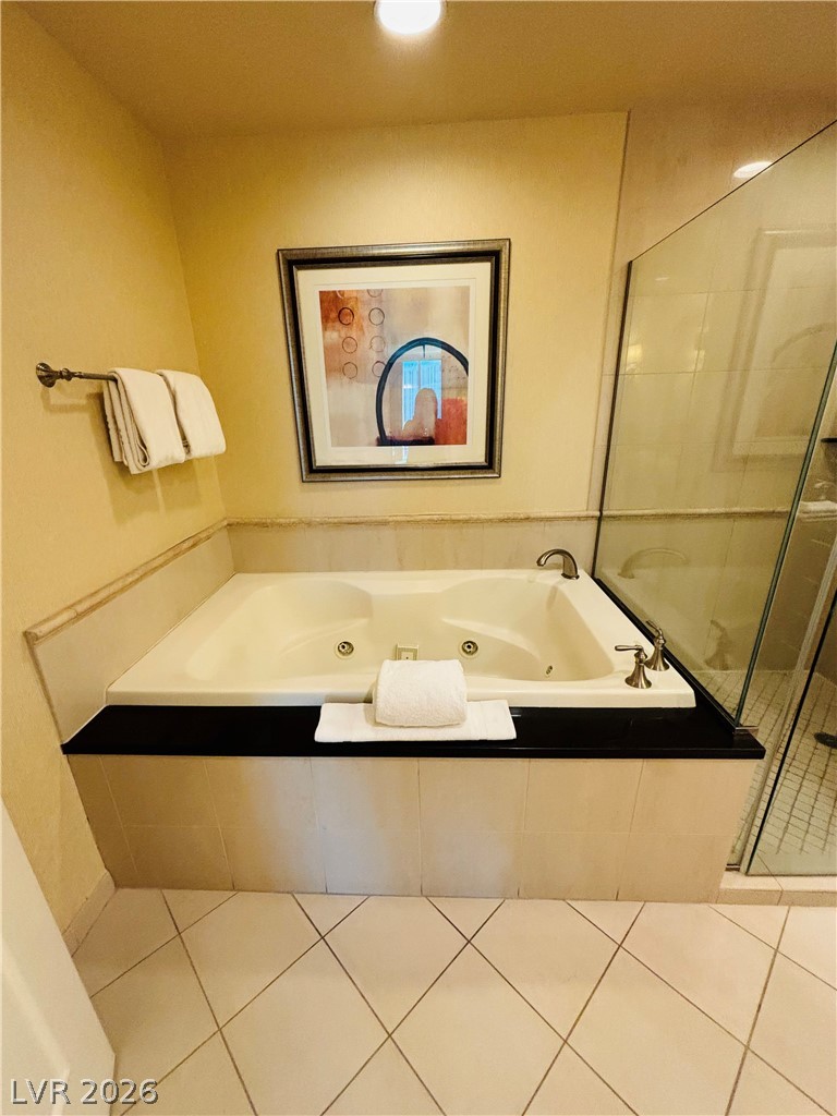 Photo 17 of 27, 145 E Harmon Avenue #2319