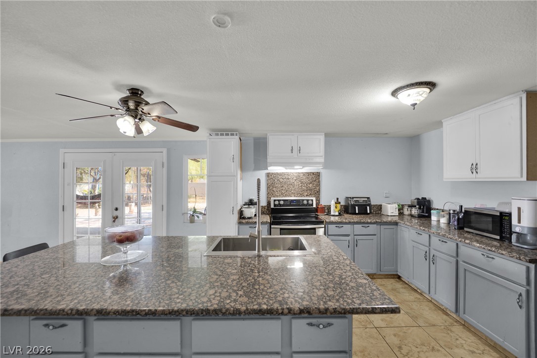 Photo 32 of 48, 7942 Firethorn Lane