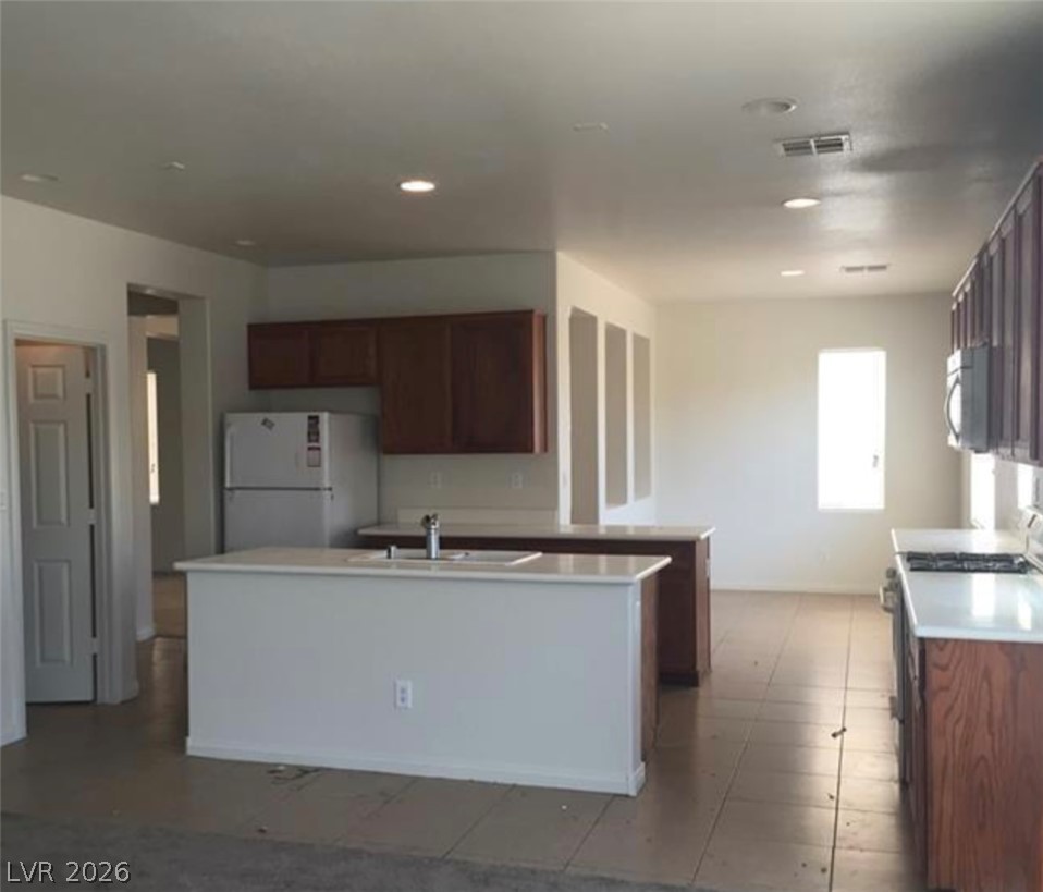 Photo 4 of 3608 Tundra Swan Street
