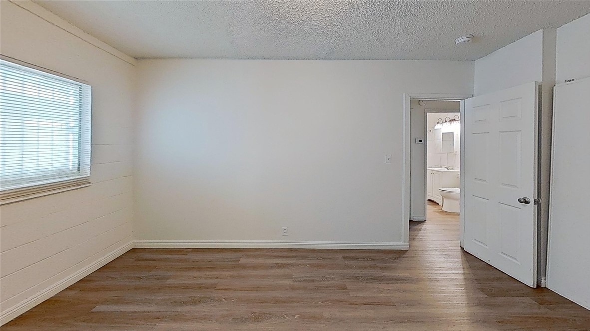 Photo 7 of 23, 2516 Ellis Street