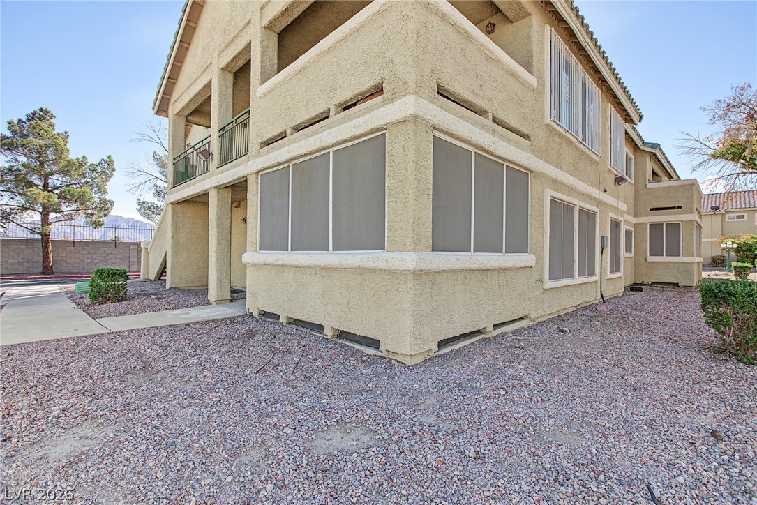 Photo 3 of 1441 Linnbaker Lane #103