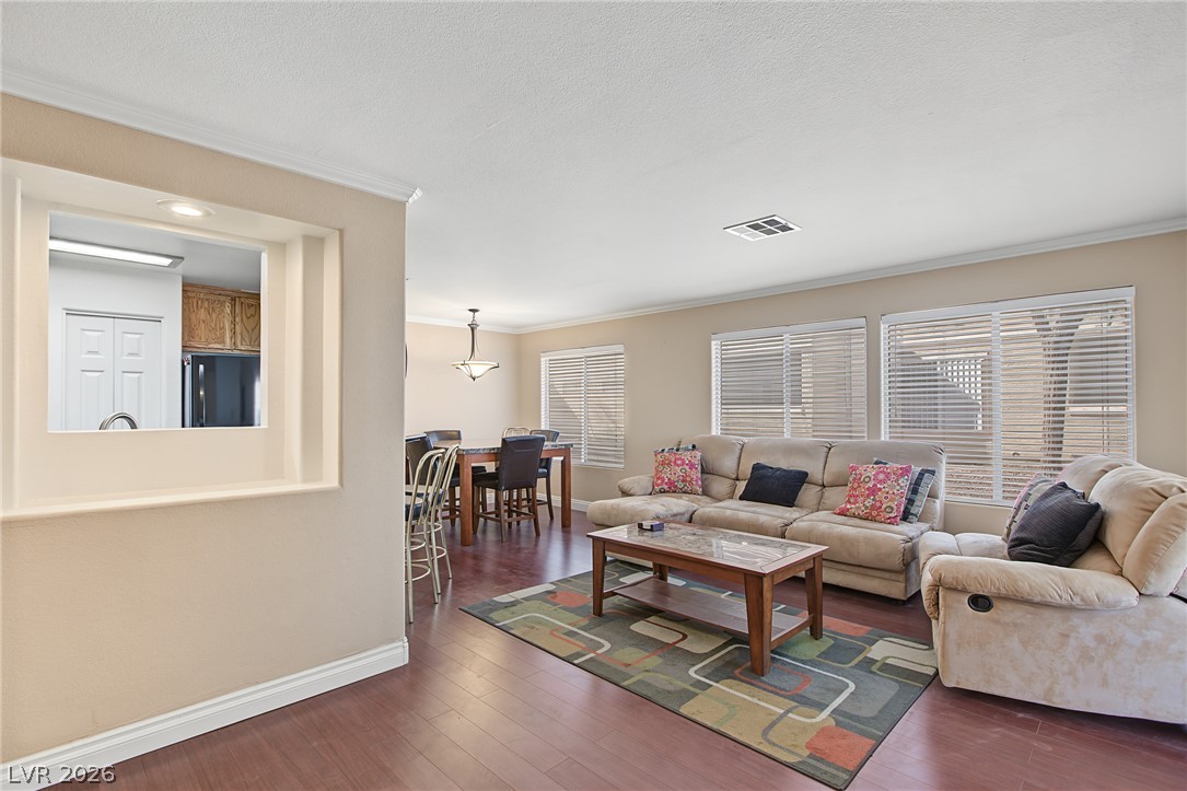 Photo 4 of 1441 Linnbaker Lane #103