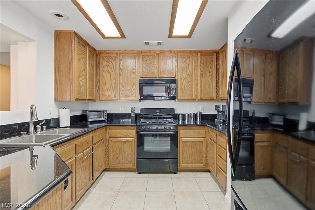 Photo 9 of 34, 1441 Linnbaker Lane #103