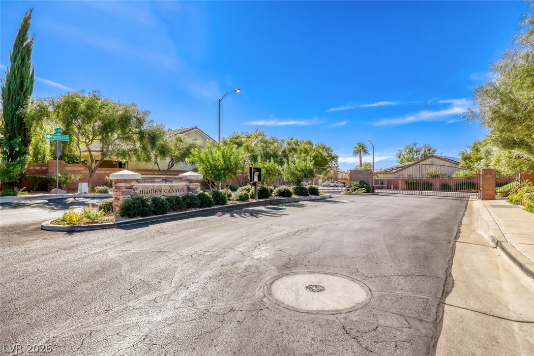 Photo 4 of 2398 Sunburst View Street