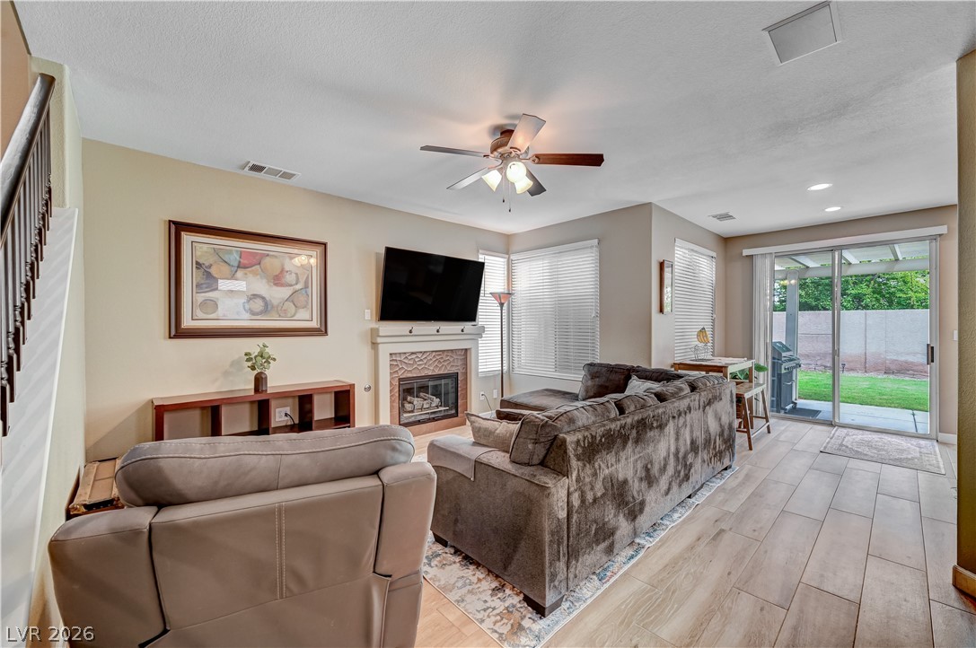 Photo 7 of 25, 4702 Grand Ridge Court