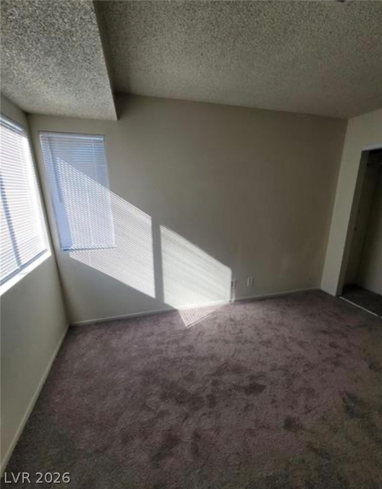 Photo 32 of 43, 5049 Spencer Street #D