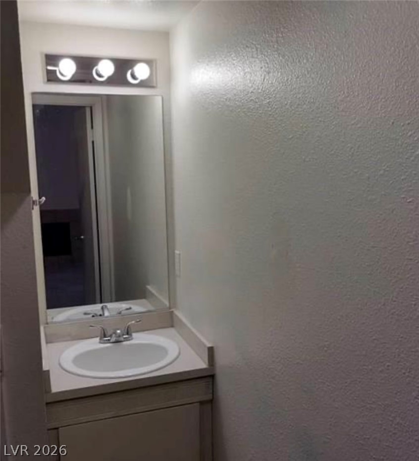 Photo 38 of 43, 5049 Spencer Street #D