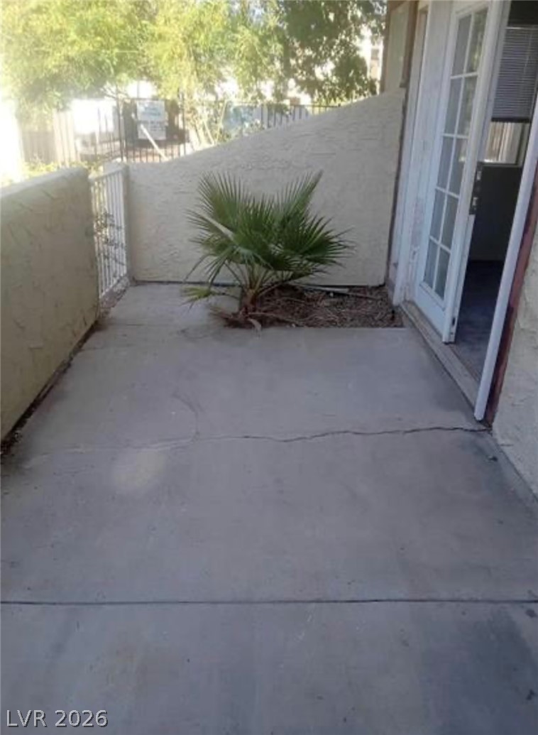 Photo 7 of 43, 5049 Spencer Street #D