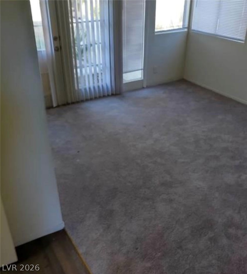 Photo 17 of 43, 5049 Spencer Street #D