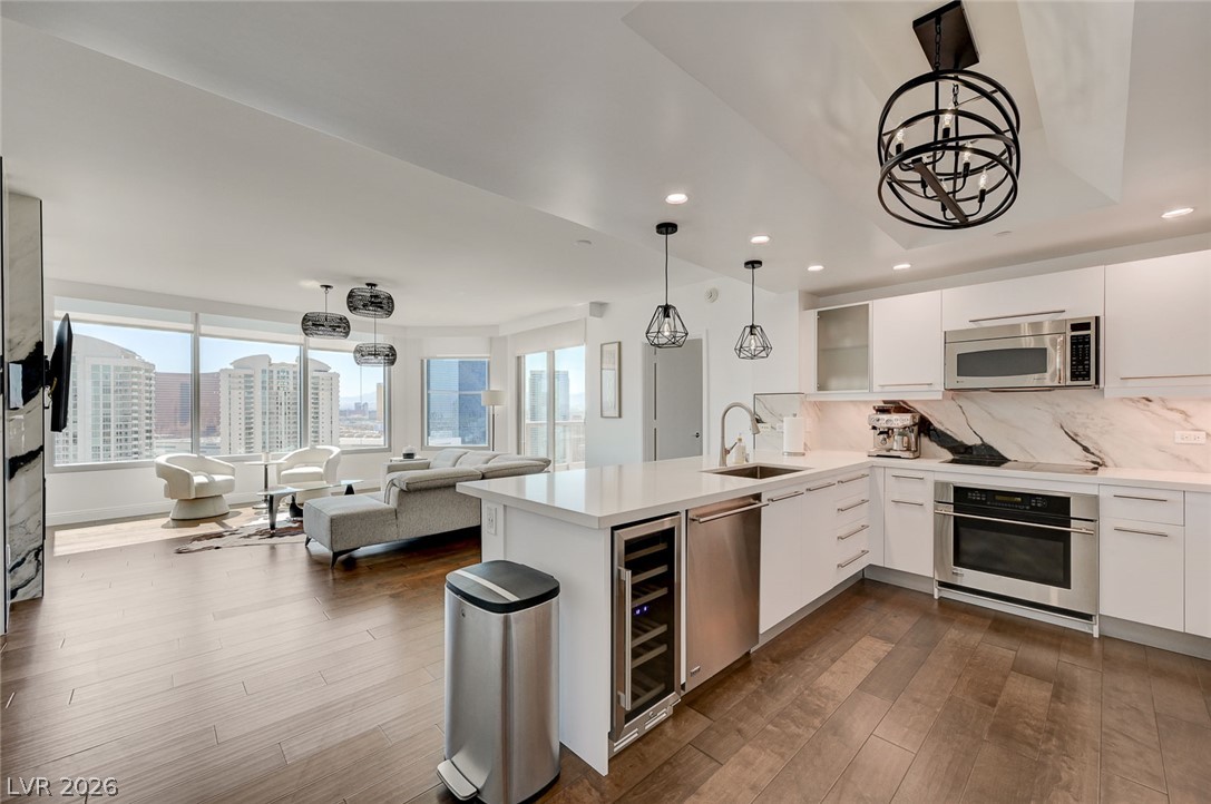 Photo 4 of 222 Karen Avenue #3301
