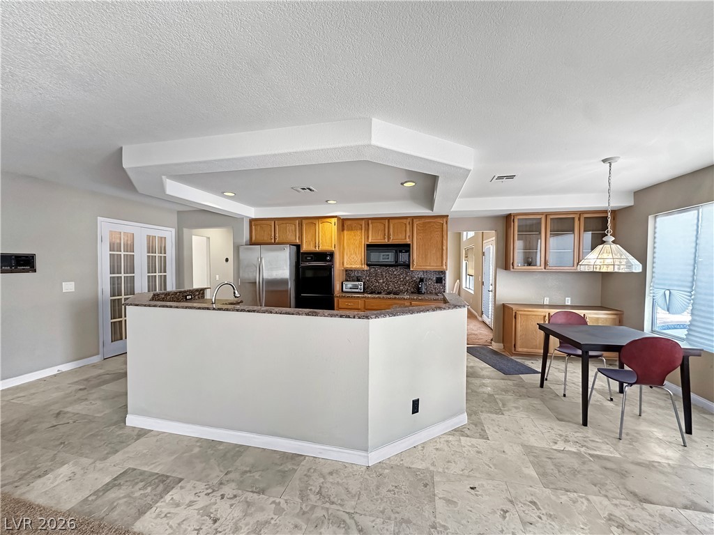 Photo 6 of 22, 823 Rising Star Drive