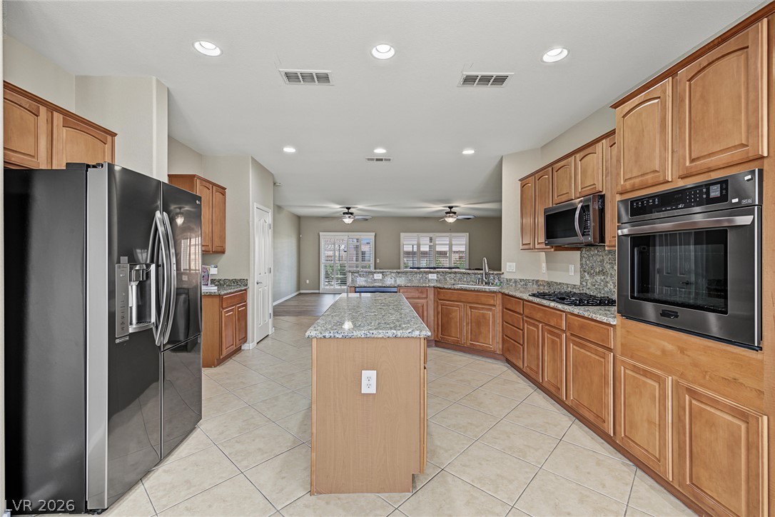 Photo 13 of 42, 2147 Waterton Rivers Drive